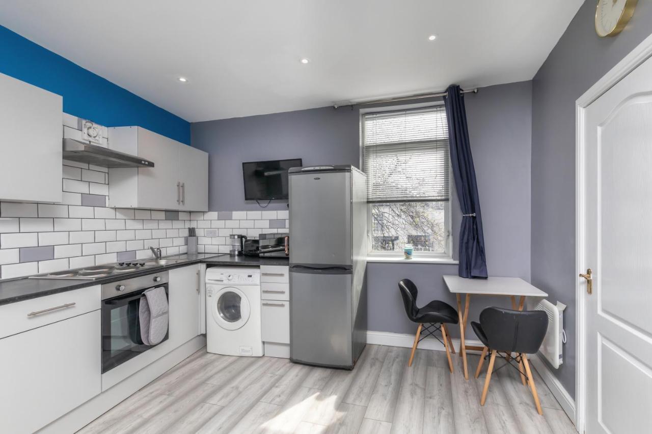 Stockton Town Centre Studio Apartments Free Parking And Wi-Fi Eksteriør billede